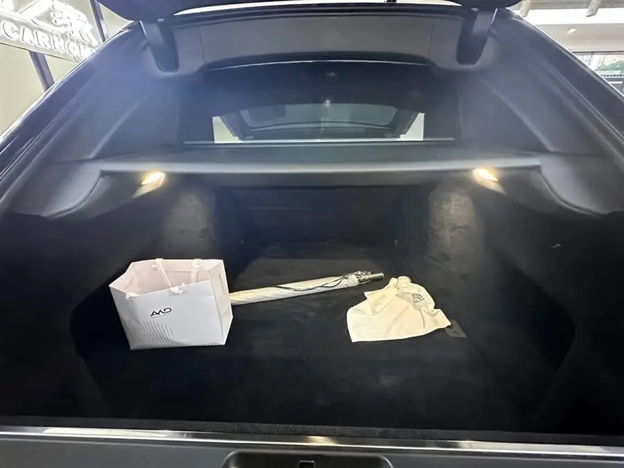 كولينان 2018 نسخة أربعة مقاعد