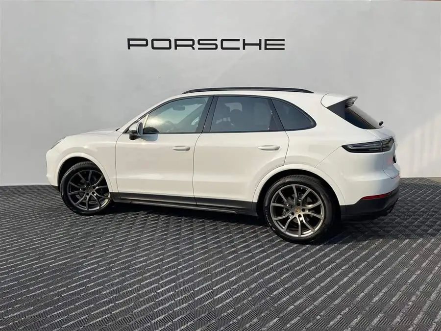 2023 Cayenne 3.0T Platinum Edition