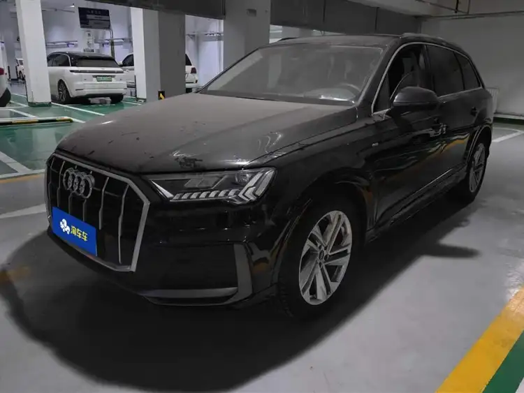 Audi Q7 2023 45 TFSI quattro S line Sport