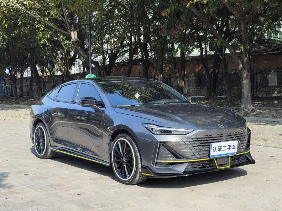 Changan UNI-V 2022 1.5T Sports Edition