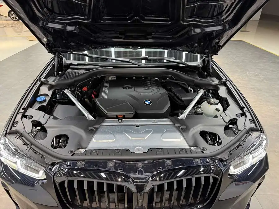 BMW X3 2023 xDrive30i Luxury M Night Package