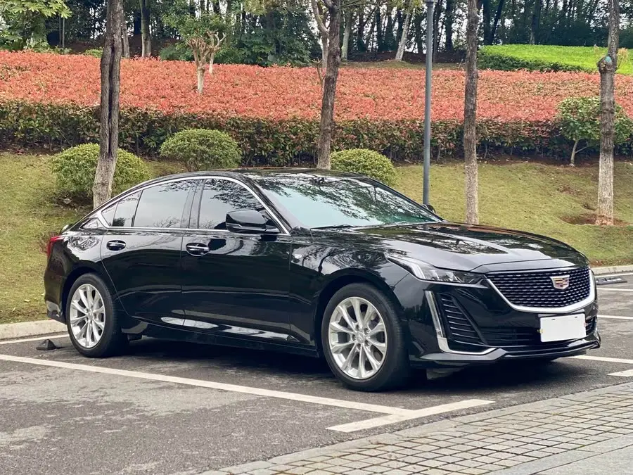 كاديلاك CT5 2021 28T الفاخرة