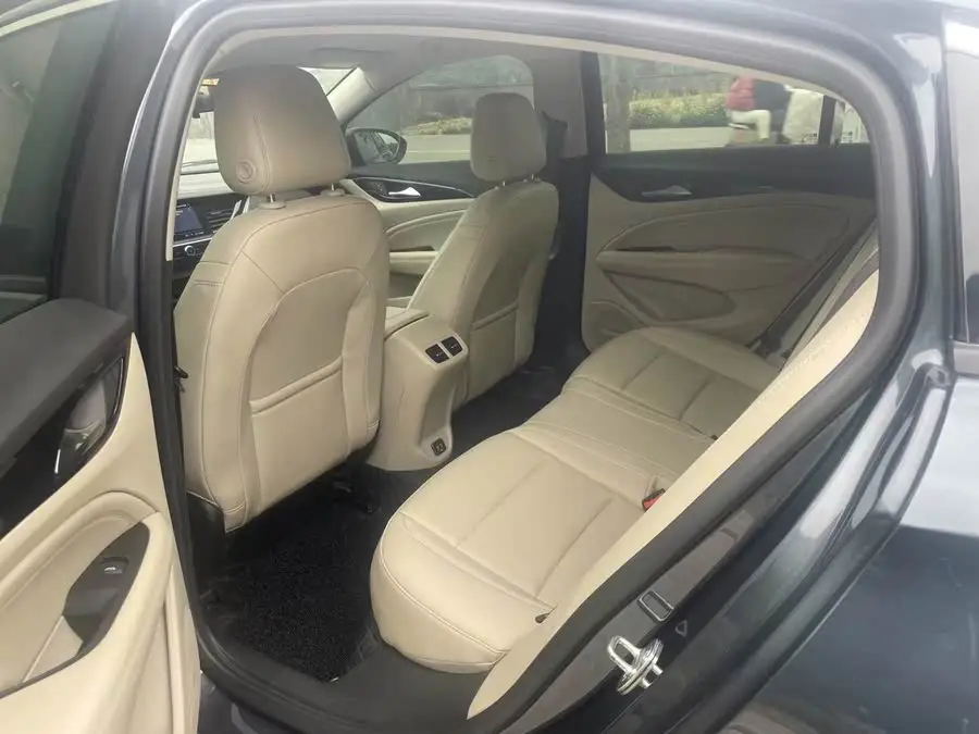 بيوك ريجال 2020 552T النخبة