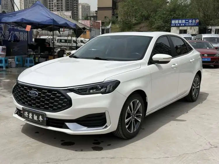 Ford Focus 2021 1.5L Automatic Diamond Edition