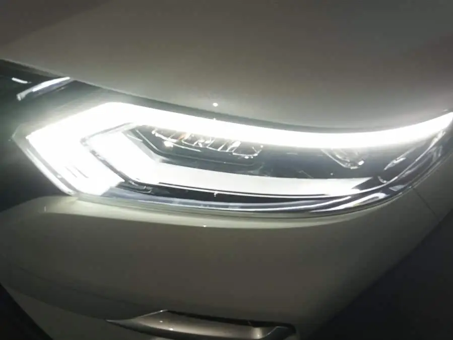 2022 نيسان قاشقاي 2.0 لتر CVT XV بريميوم