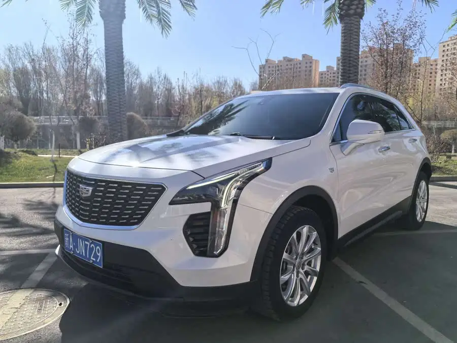 Cadillac XT4 2022 28T FWD Premium