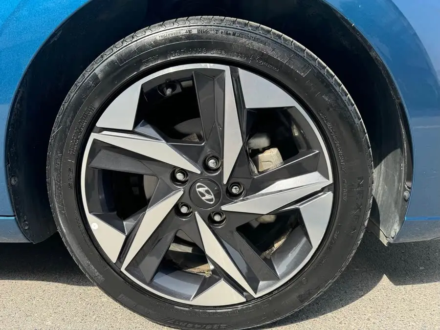 Elantra 2021 1.5L CVT LUX Premium Edition