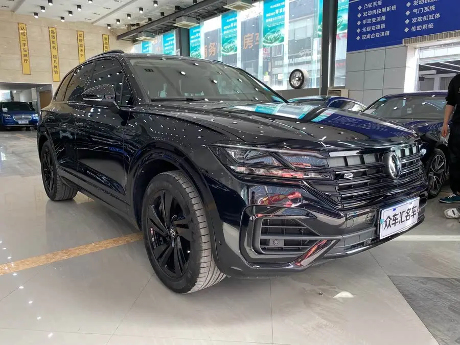 Touareg 2021 3.0 TSI R-Line Black Sport Package