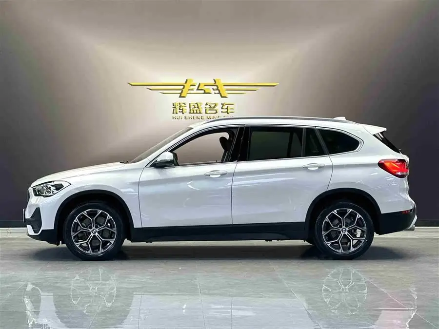 بي إم دبليو X1 2022 sDrive25Li إصدار القيادة