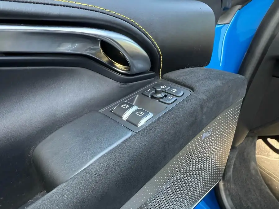 إيميرا 2022 3.5T V6 يدوي الإصدار الأول