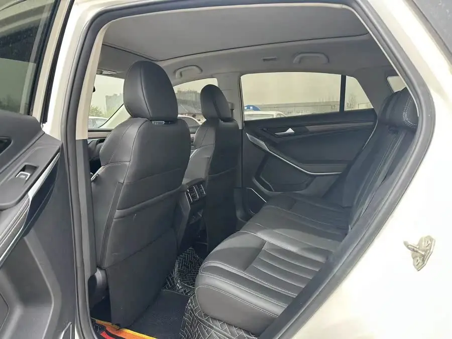 لينغجي 2020 طراز لينغجي S EcoBoost 145 CVT بريميوم