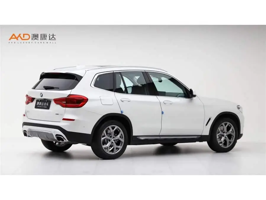 2021 BMW X3 xDrive28i Luxury Package