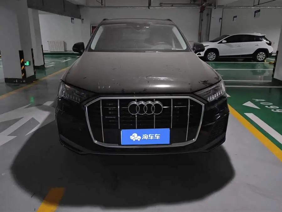 Audi Q7 2023 45 TFSI quattro S line Sport