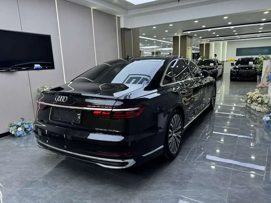 Audi A8 2024 A8L 50 TFSI quattro Exclusive