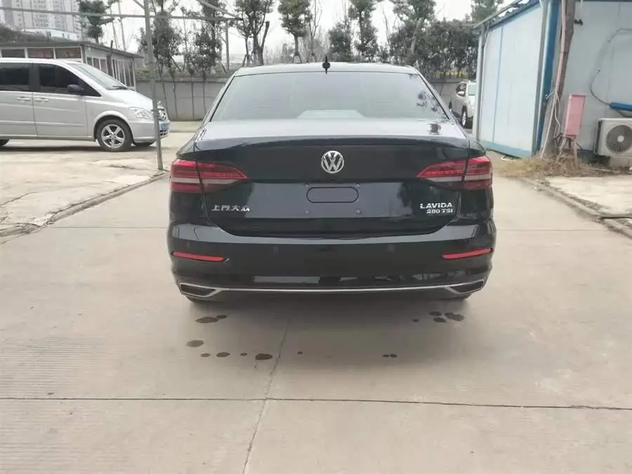 Lavida 2019 280TSI DSG Luxury Edition National VI