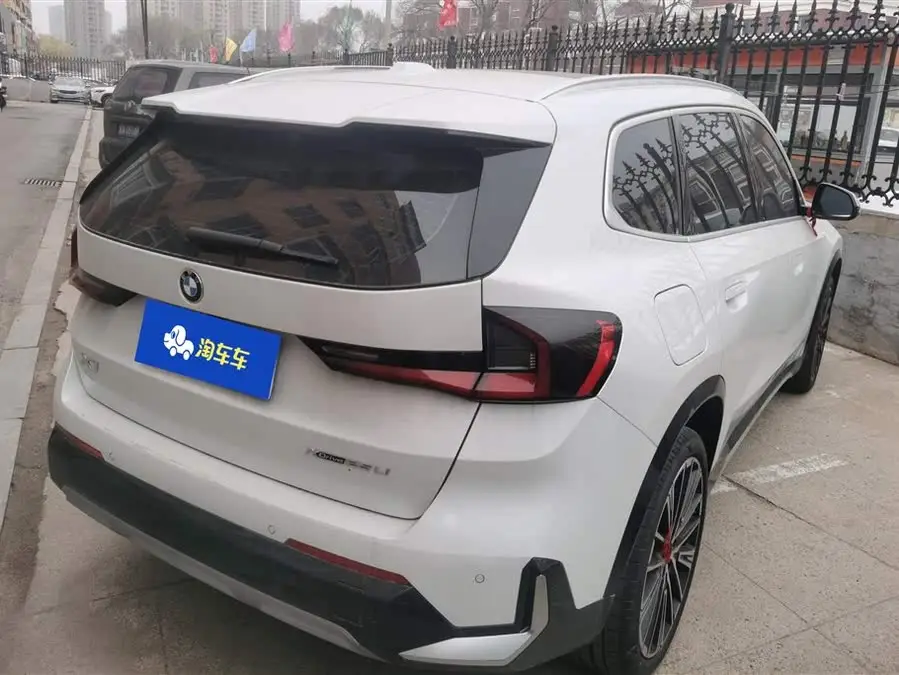 BMW X1 2023 xDrive25Li X Design Package