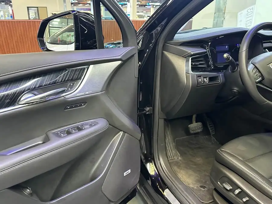 Cadillac XT6 2022 2.0T Six-Seater AWD Luxury