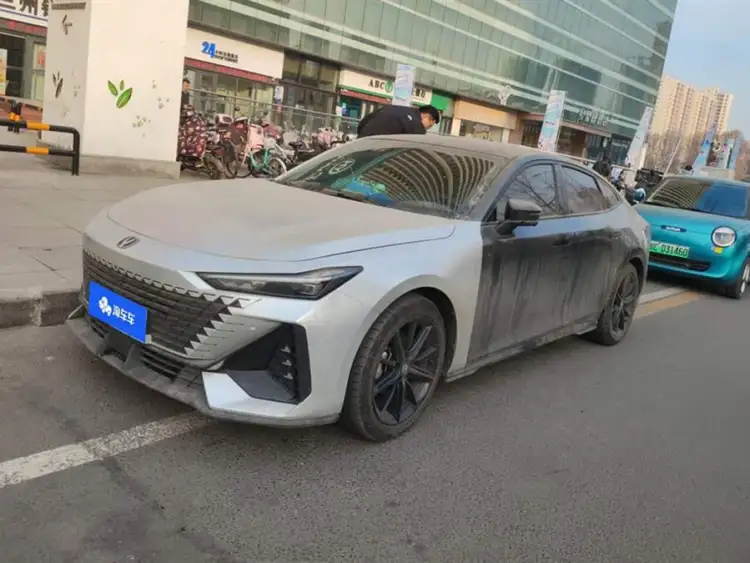 Changan UNI-V 2022 1.5T Premium