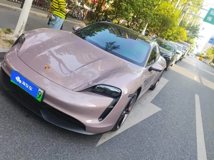 Taycan 2022 Model Facelift