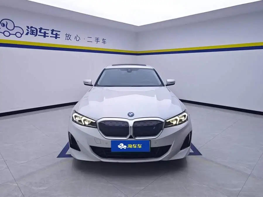 بي إم دبليو i3 2022 eDrive 35 L