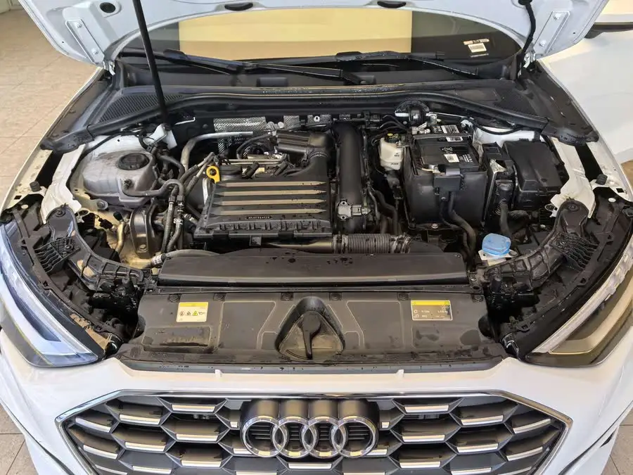 أودي A3 2022 سبورتباك 35 TFSI نسخة رياضية عصرية