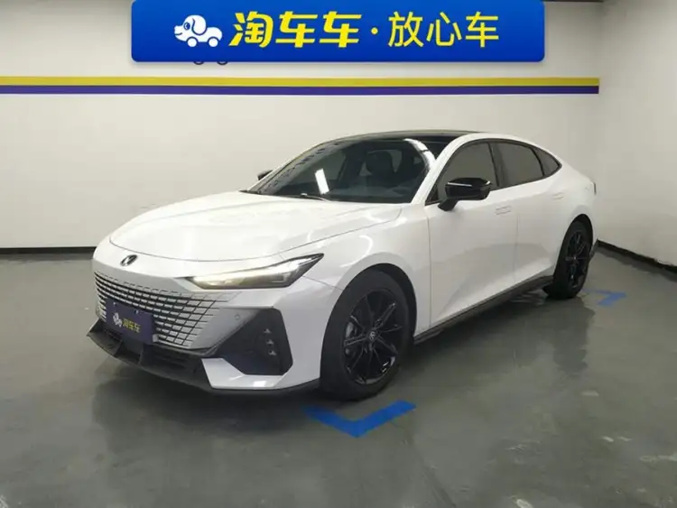 Changan UNI-V 2022 1.5T Premium