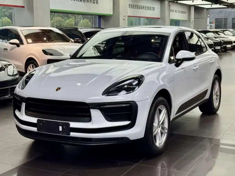 2023 Macan 2.0T