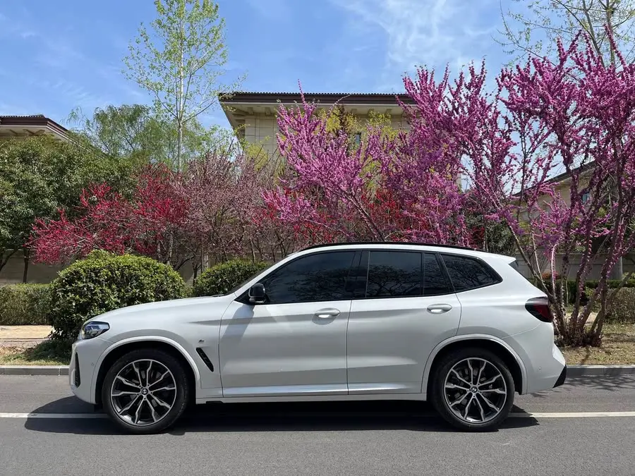 BMW X3 2023 xDrive30i Leading Model M Night Package