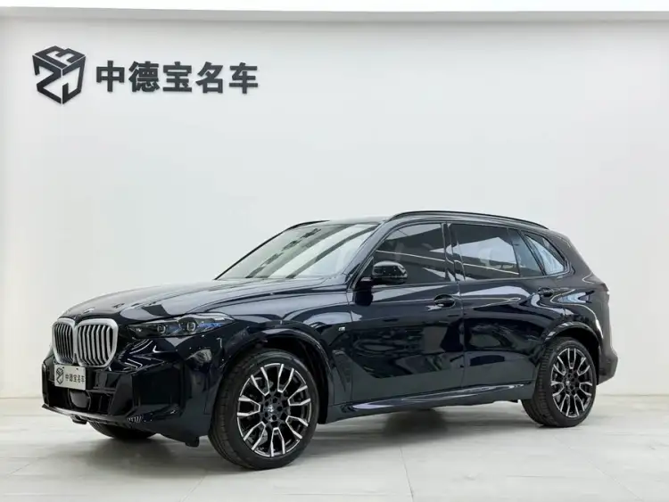 BMW X5 2023 xDrive 40Li M Sport Night Package