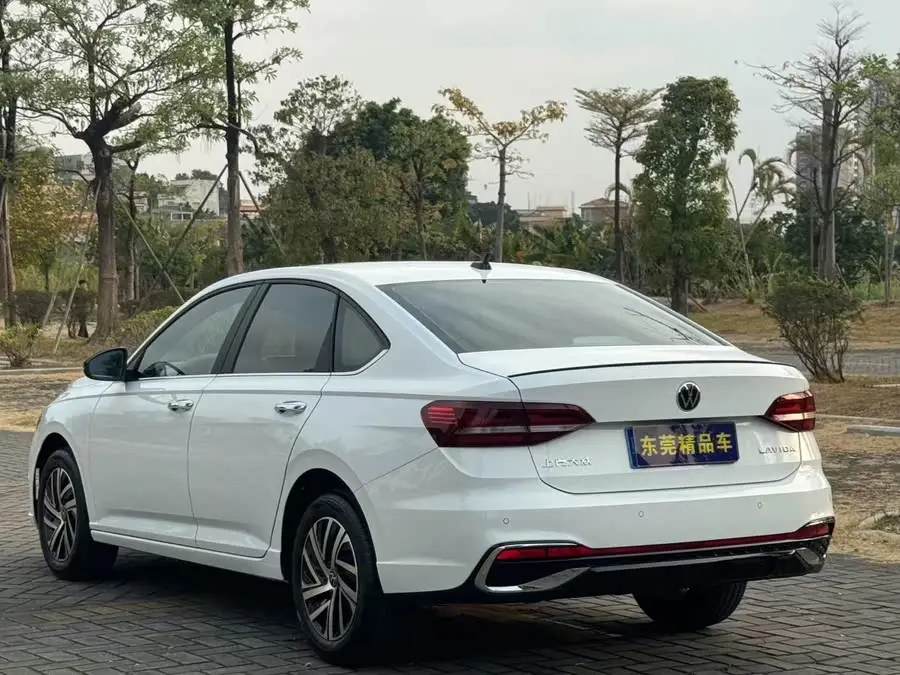 لافيدا 2024 300TSI DSG نسخة الريادة النجمية