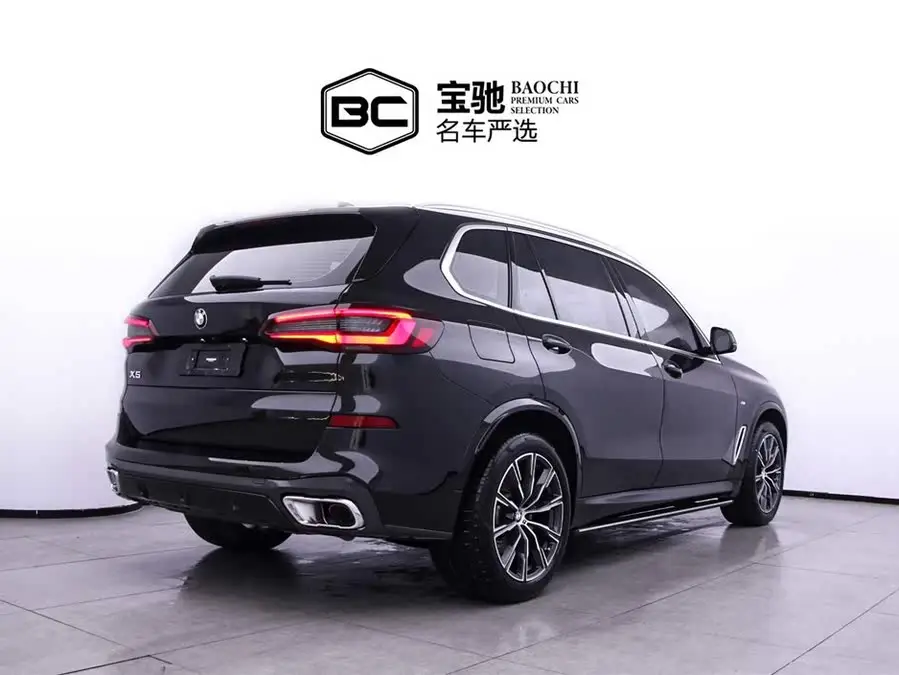 بي إم دبليو X5 موديل 2022 تحديث xDrive 30Li حزمة M الرياضية