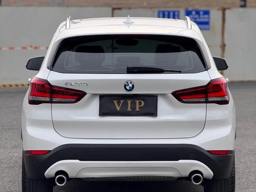 بي إم دبليو X1 2022 sDrive25Li إصدار رائد