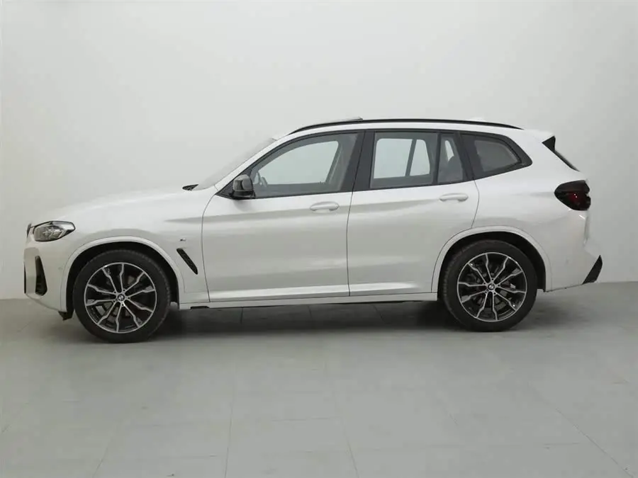 BMW X3 2022 xDrive30i Leading Model M Night Package