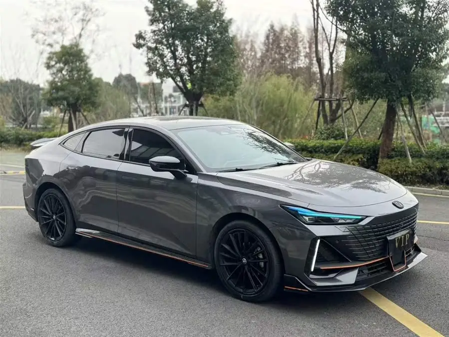 Changan UNI-V 2023 1.5T Sport Version