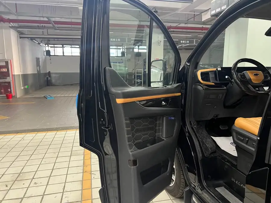 Tourneo 2023 2.0T Automatic Prestige Edition