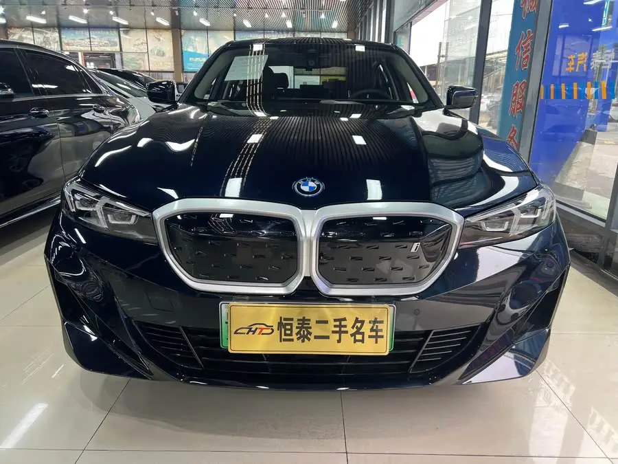 بي إم دبليو i3 2024 eDrive 35 L