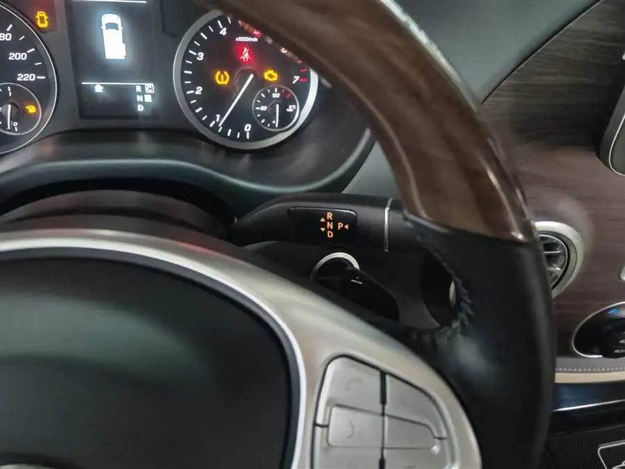 فيتو 2021 2.0T إصدار النخبة 7 مقاعد