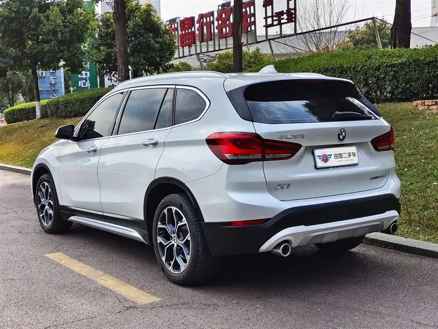 بي إم دبليو X1 2022 sDrive20Li إصدار الموضة