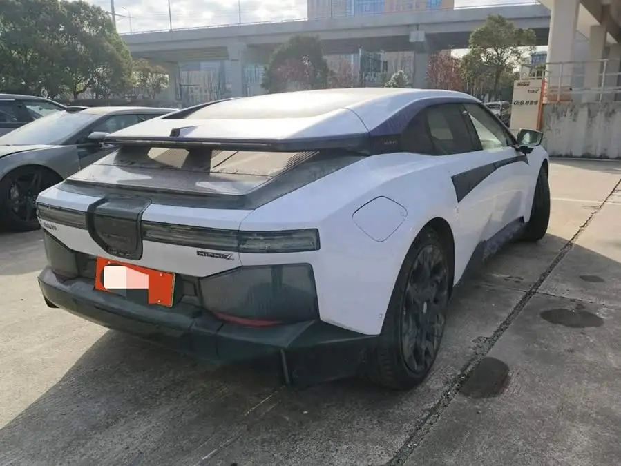 هايبي ز 2023 نسخة أربعة مقاعد