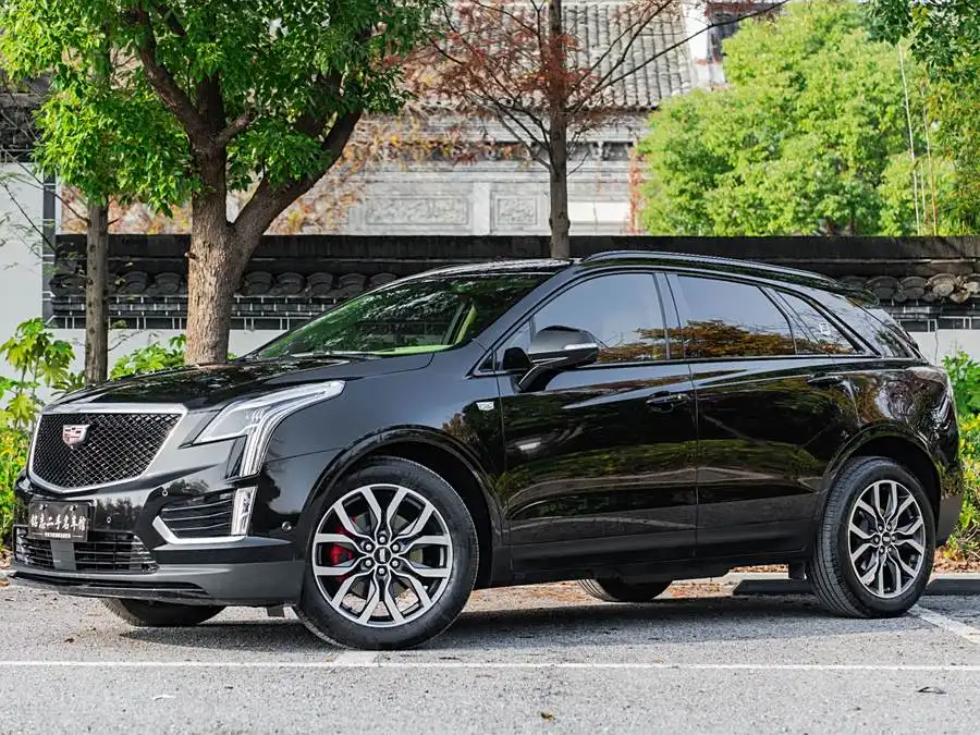 كاديلاك XT5 2022 2.0T دفع رباعي بلاتينيوم