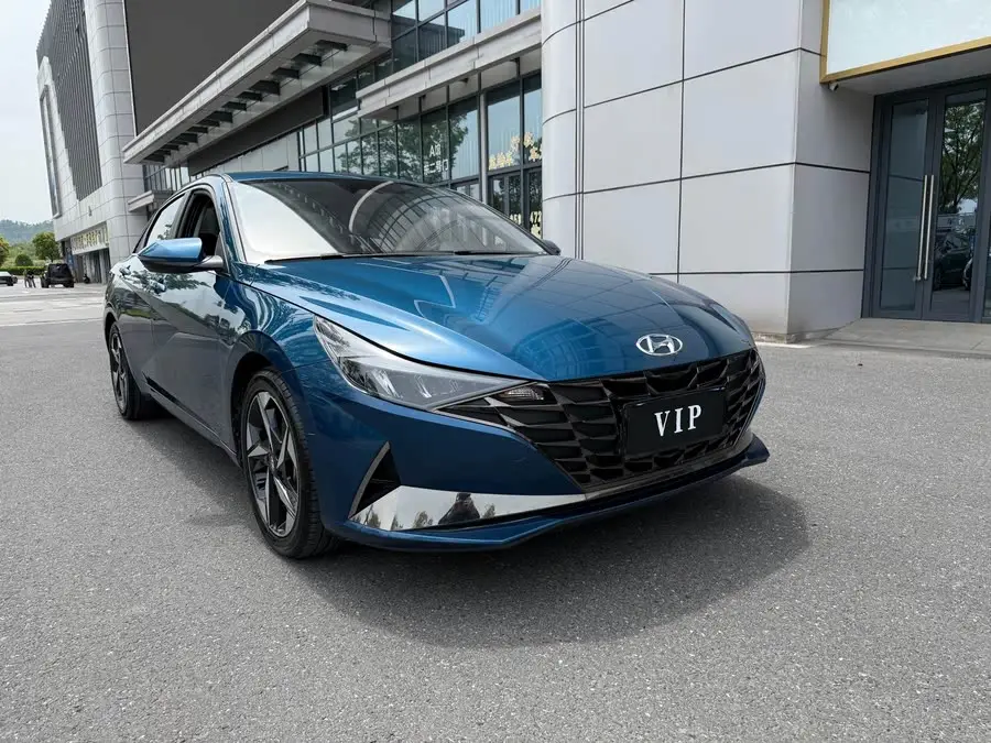 Elantra 2022 1.5L CVT LUX Premium