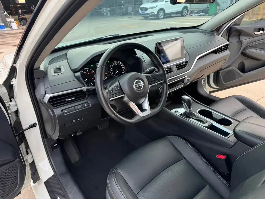 تينّا 2020 2.0L XL فئة الراحة