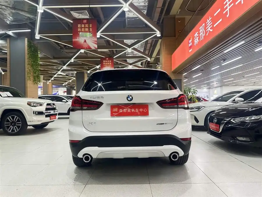 بي إم دبليو X1 2022 sDrive20Li إصدار الفخامة