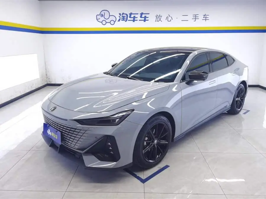 Changan UNI-V 2022 1.5T Premium