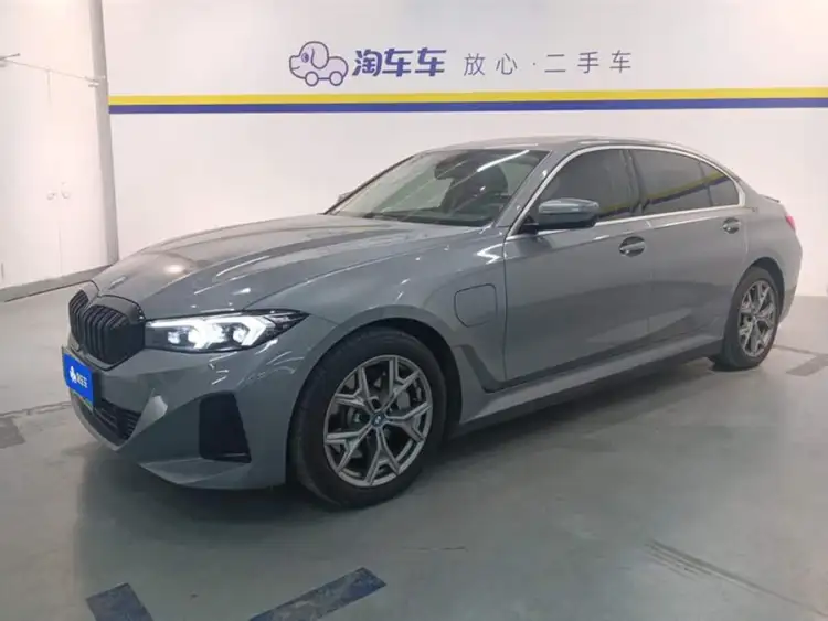 BMW i3 2022 eDrive 35 L