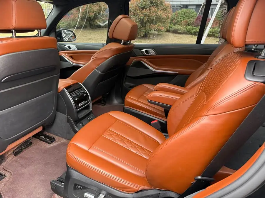 بي إم دبليو X7 2021 xDrive40i طقم M الرياضي الفاخر