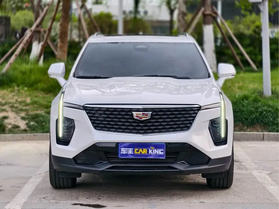 كاديلاك XT4 2024 28T فاخرة دفع ثنائي