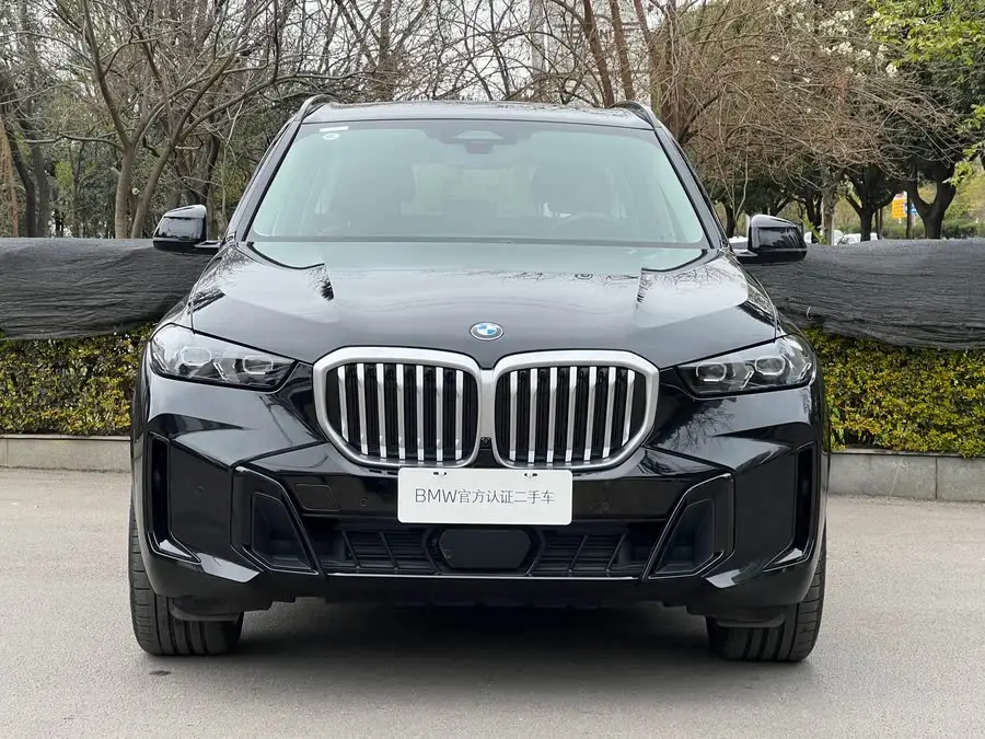 بي إم دبليو X5 2023 xDrive 30Li طراز M الرياضي الفاخر مع حزمة الليل