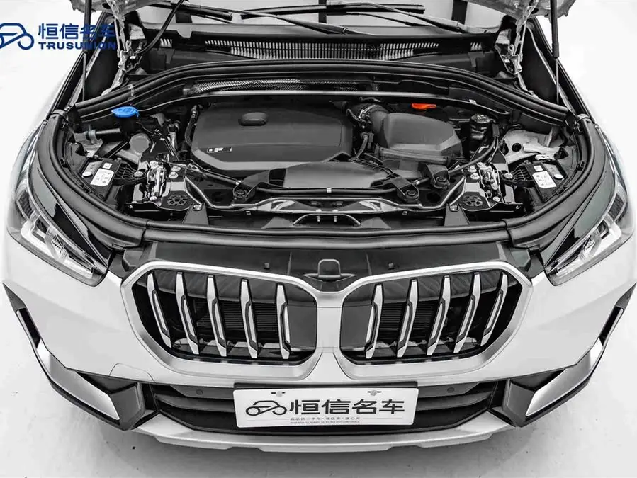 بي إم دبليو X1 2023 sDrive25Li تصميم X