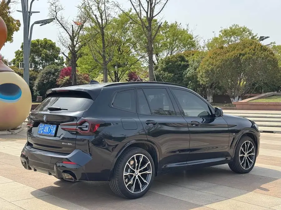 بي إم دبليو X3 2023 xDrive30i الطراز الرائد حزمة M ليلية